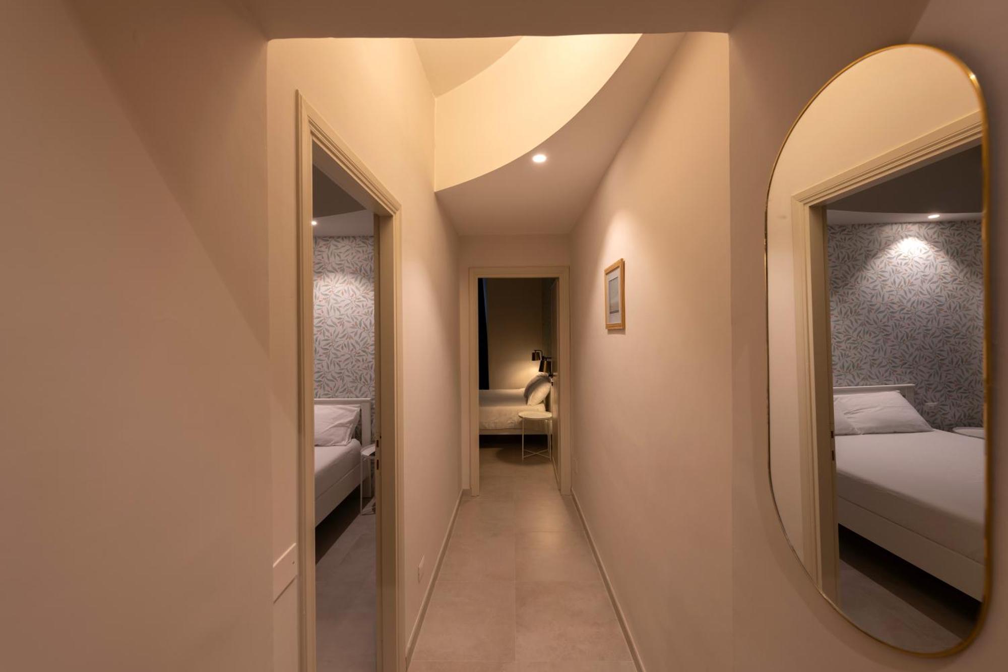 Bastioni Central Apartment Civitavecchia Bagian luar foto