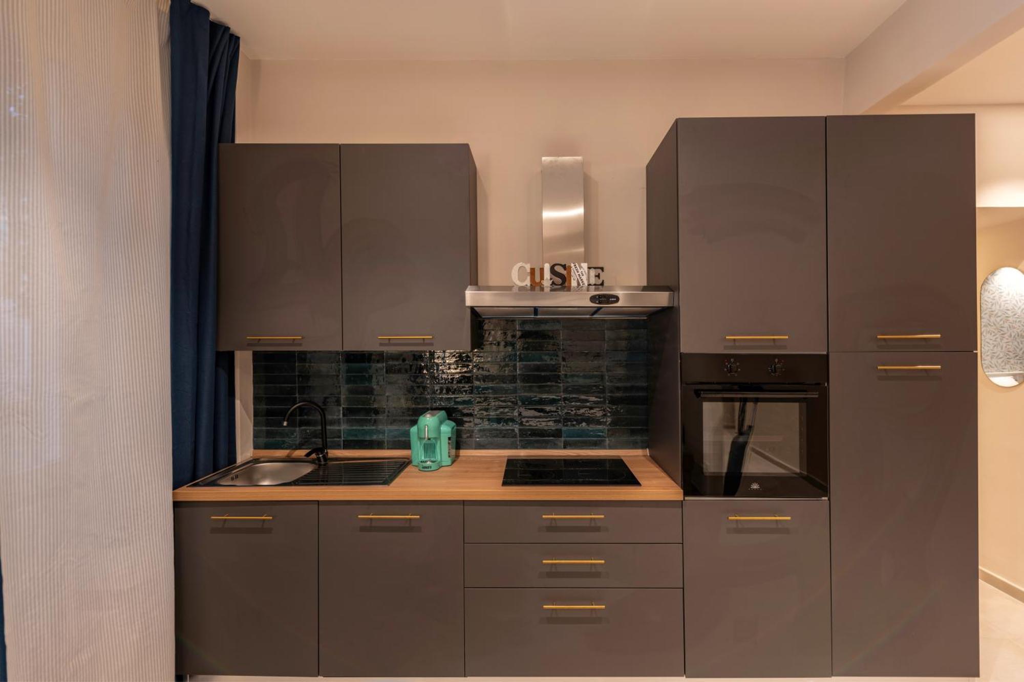Bastioni Central Apartment Civitavecchia Bagian luar foto
