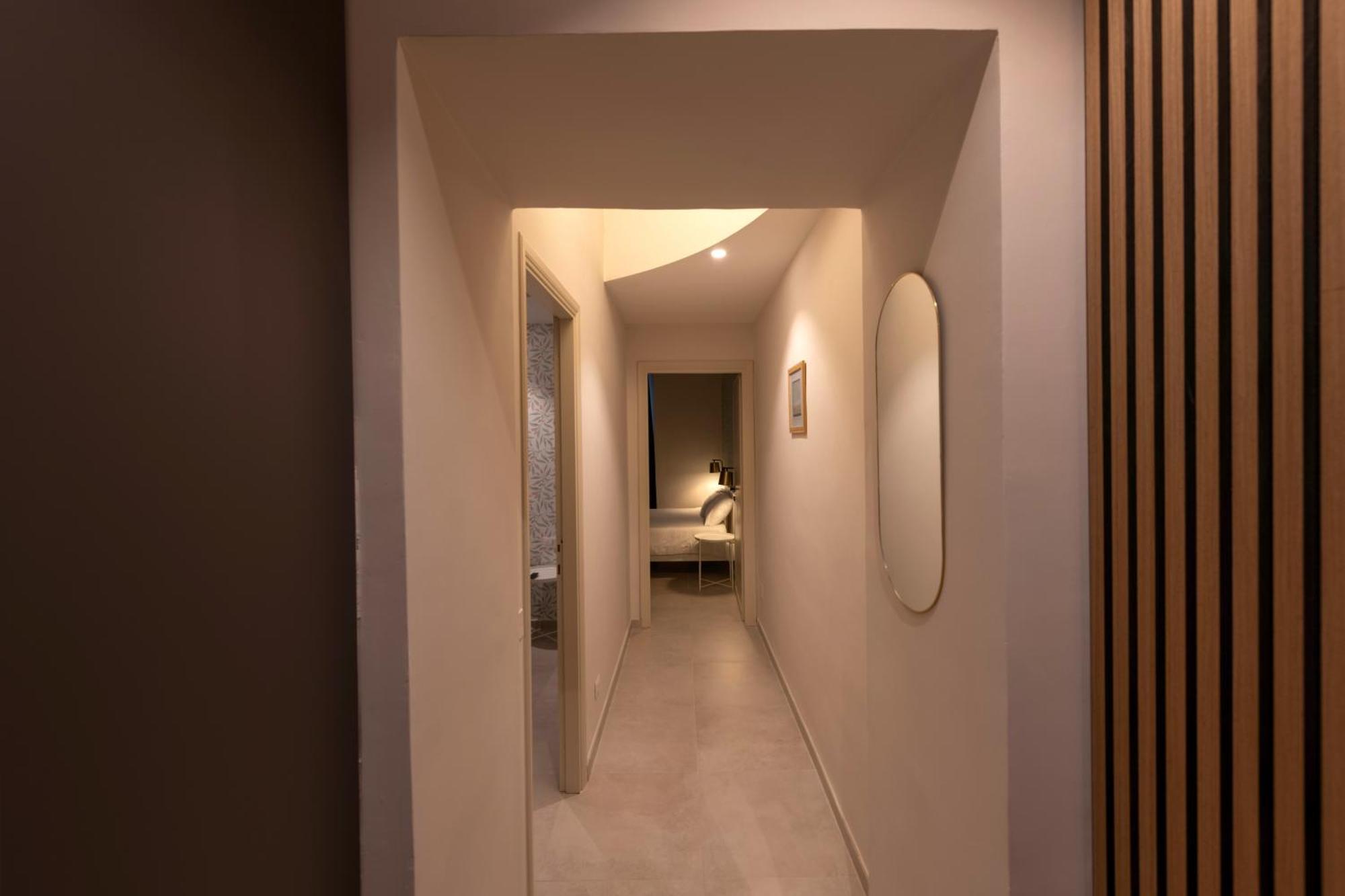 Bastioni Central Apartment Civitavecchia Bagian luar foto